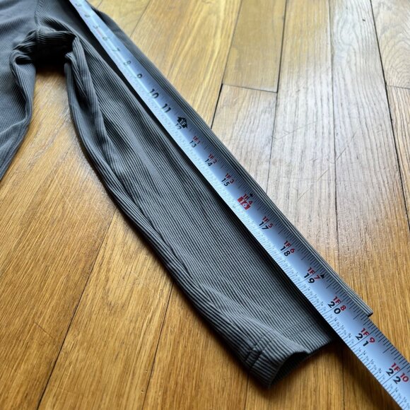 Free People Movement Size L Slate Gray Ribbed Long Sleeve Turtleneck Shirt - Picture 9 of 13